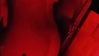 Танец Натальи заводит с первых секунд